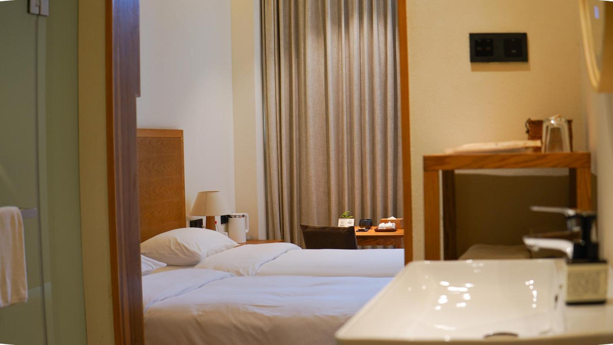 Taihua Wutong Hotel Шънджън Екстериор снимка