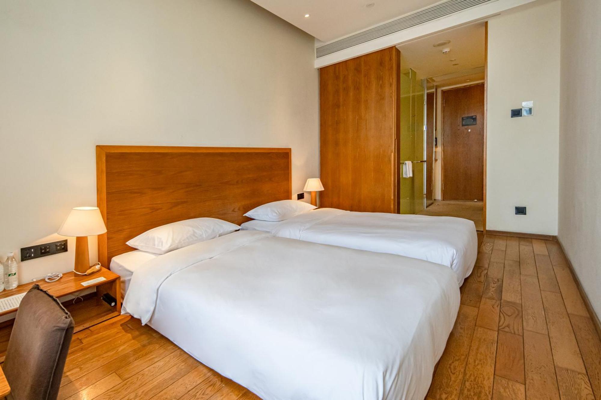 Taihua Wutong Hotel Шънджън Екстериор снимка
